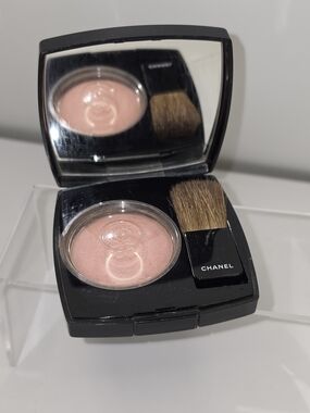 CHANEL JOUES CONTRASTE Powder Blush- #66 - "PINK CLOUD" **RARE!!**